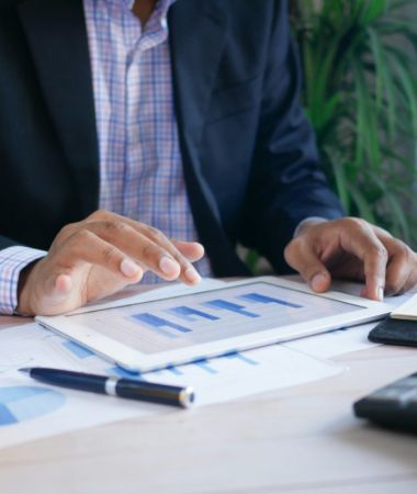 Southard Financial helps buyers and sellers with transactional advisory.